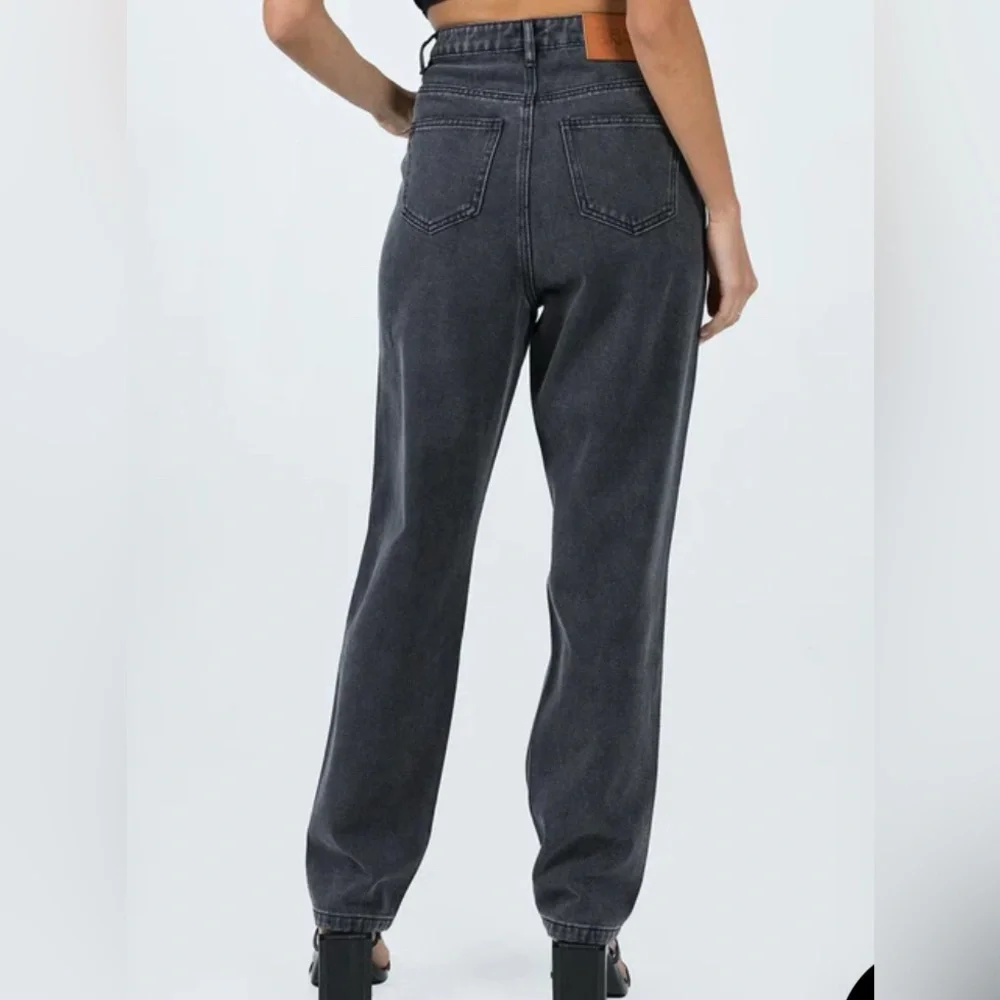 Princess Polly EMMETTE HIGH WAISTED MOM JEAN Size 6 - Picture 2 of 7